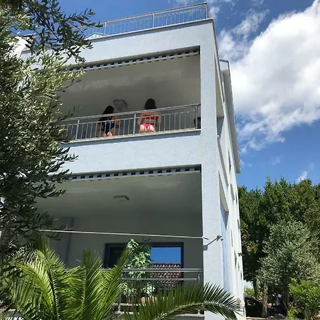 Apartment Nicole Novalja Exterior photo